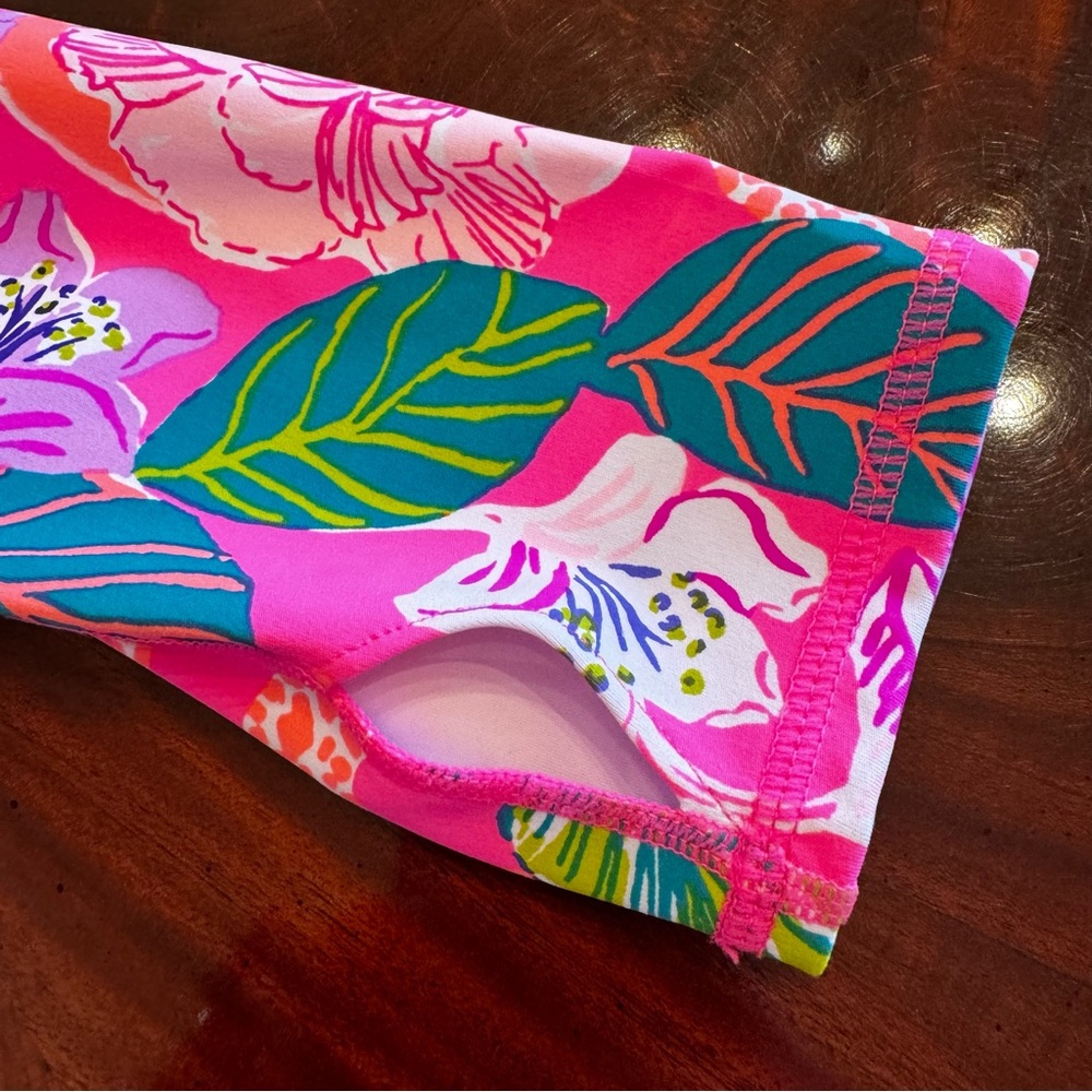 Lilly Pulitzer Luxletic Brittana UPF 50+ Jacket Pink Isle Best Of Friends - Picture 12 of 14
